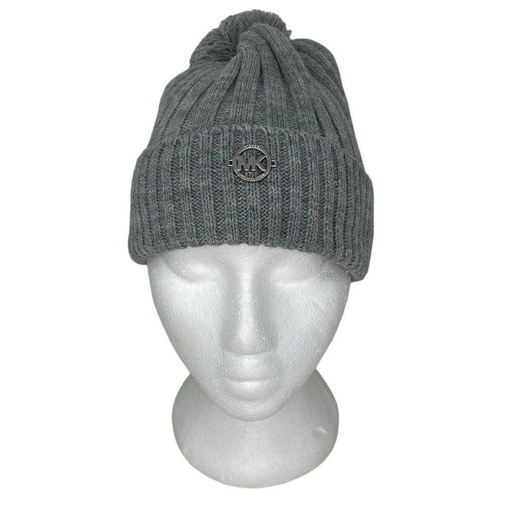Michael Michael Kors Beanie NWT Grey Knit Hat with Pompom Winter Snow